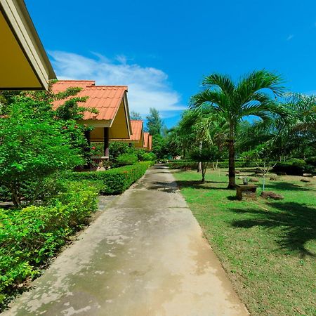 Rim Khao Resort Ko Lanta Exterior foto